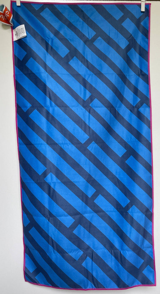 NEW! Love Pickleball Clutch! Towel